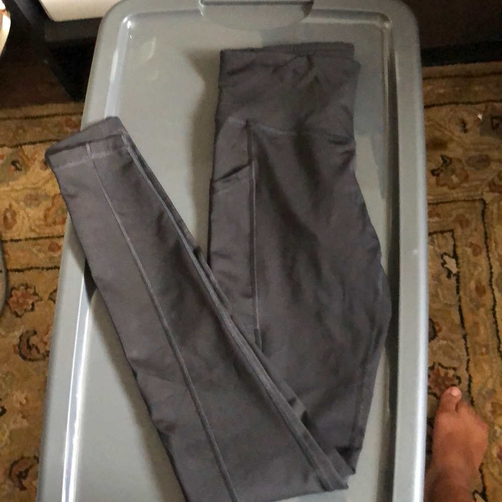 C9 leggings with side pockets